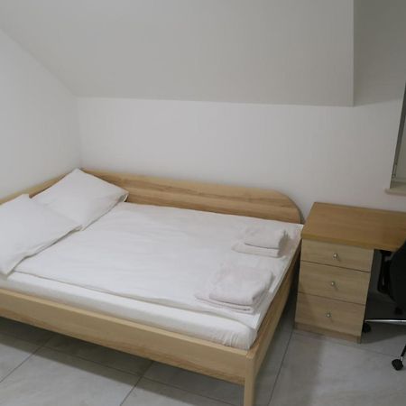 Rooms For Rent In ลูบลิยานา ภายนอก รูปภาพ
