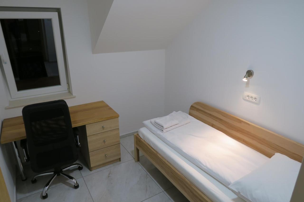 Rooms For Rent In ลูบลิยานา ภายนอก รูปภาพ