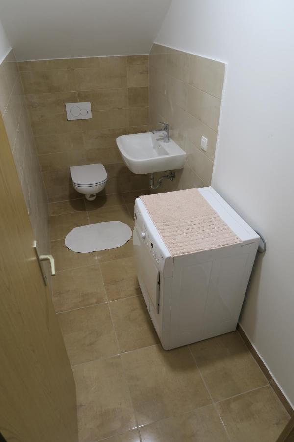 Rooms For Rent In ลูบลิยานา ภายนอก รูปภาพ