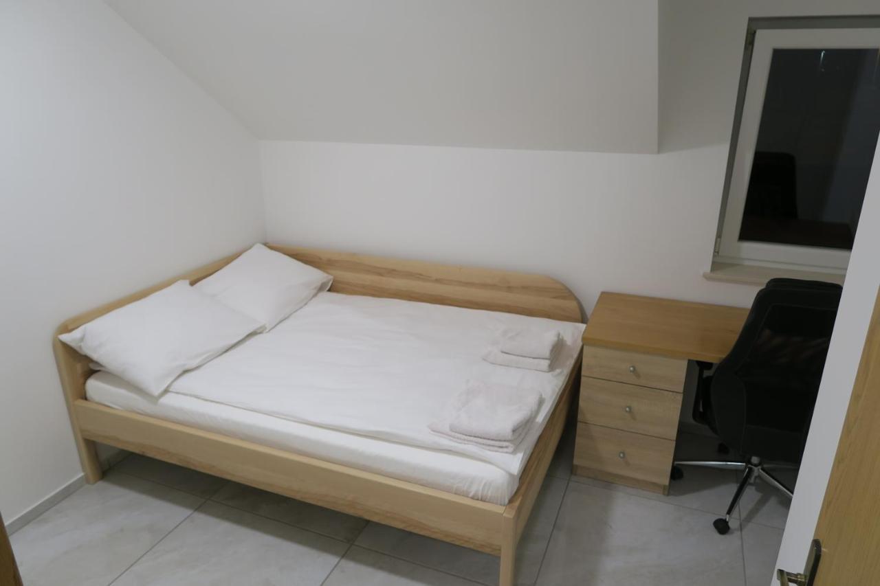 Rooms For Rent In ลูบลิยานา ภายนอก รูปภาพ