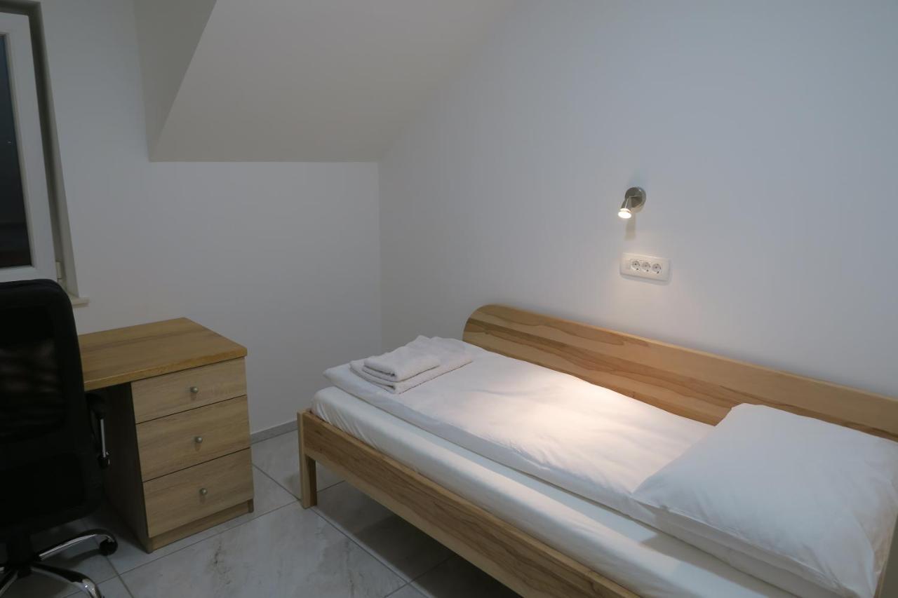 Rooms For Rent In ลูบลิยานา ภายนอก รูปภาพ